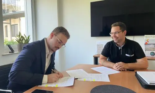 In vermutlich jedem Start-up, das von #Studierenden gegründet und geführt wird, kommt irgendwann dieselbe Frage auf: „Wie bezahlen wir den ganzen Spaß eigentlich?“